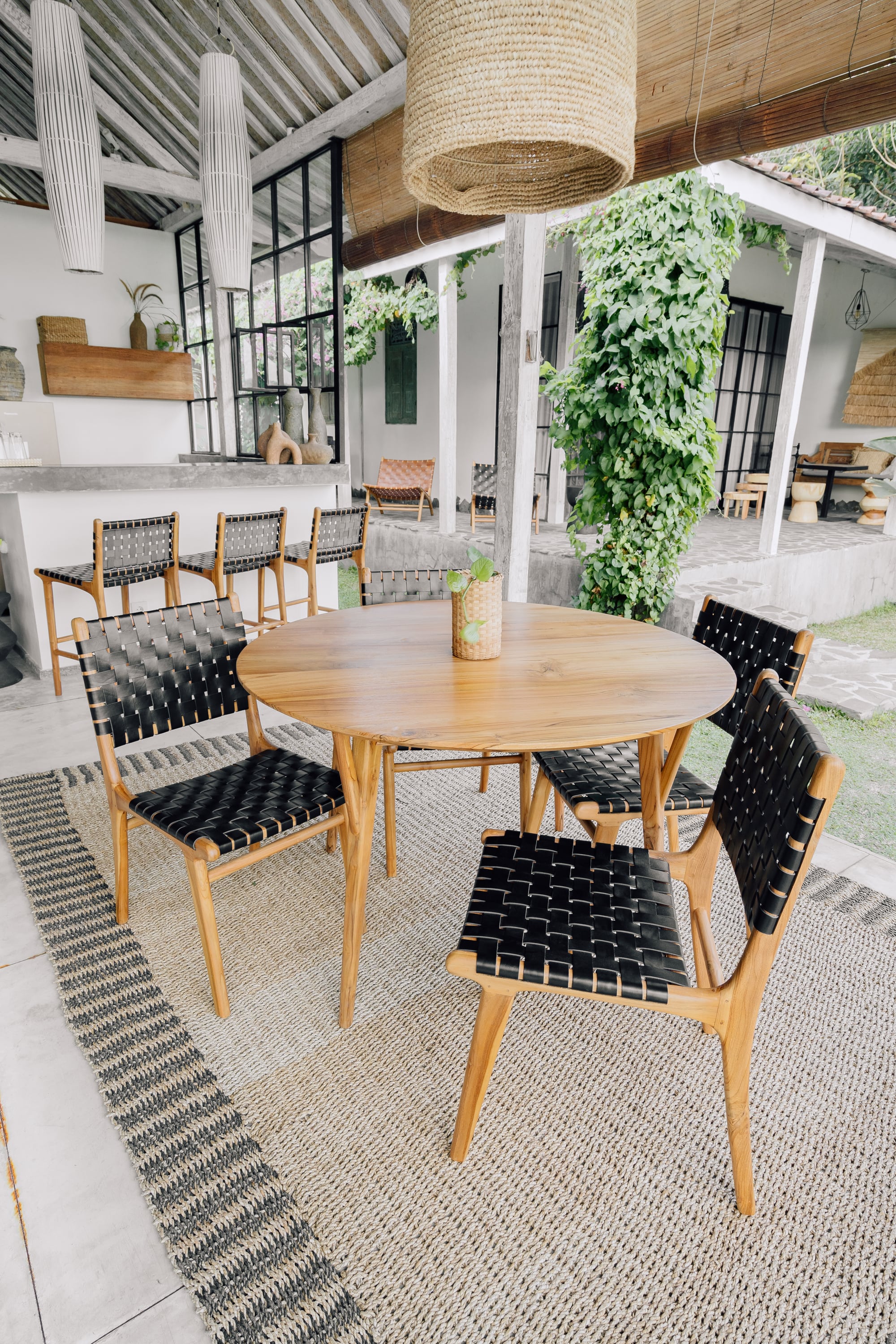 Counter Stool 'Umalas' in Teak and Leather