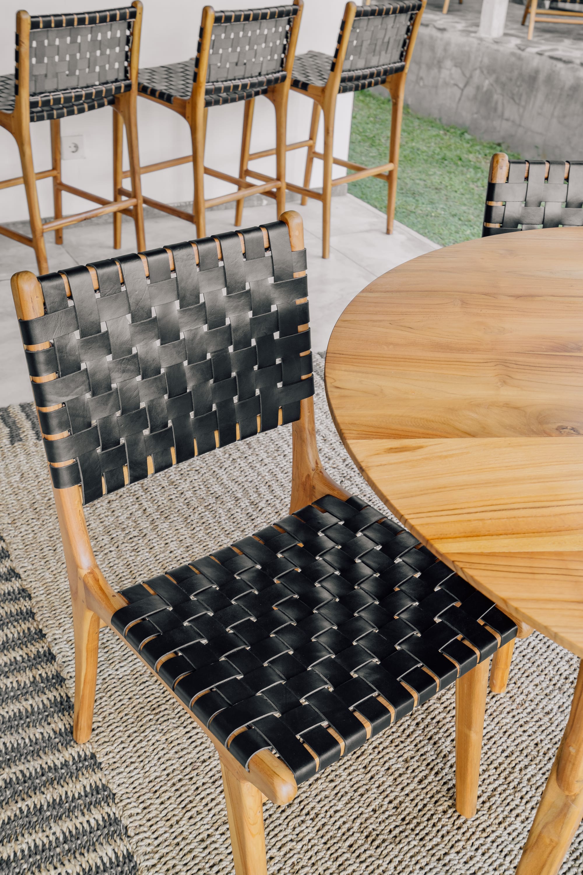 Chair 'Umalas' in Teak and Leather