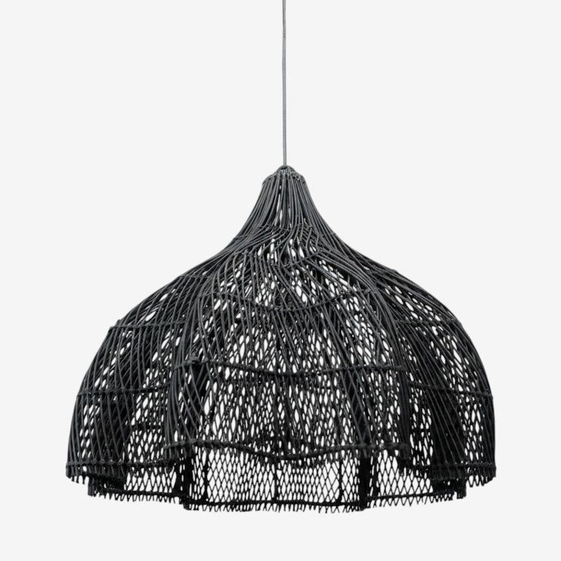 Kayu Living black rattan pendant lamp with a unique whipped shape and boho style. Ideal for indoor/outdoor spaces.