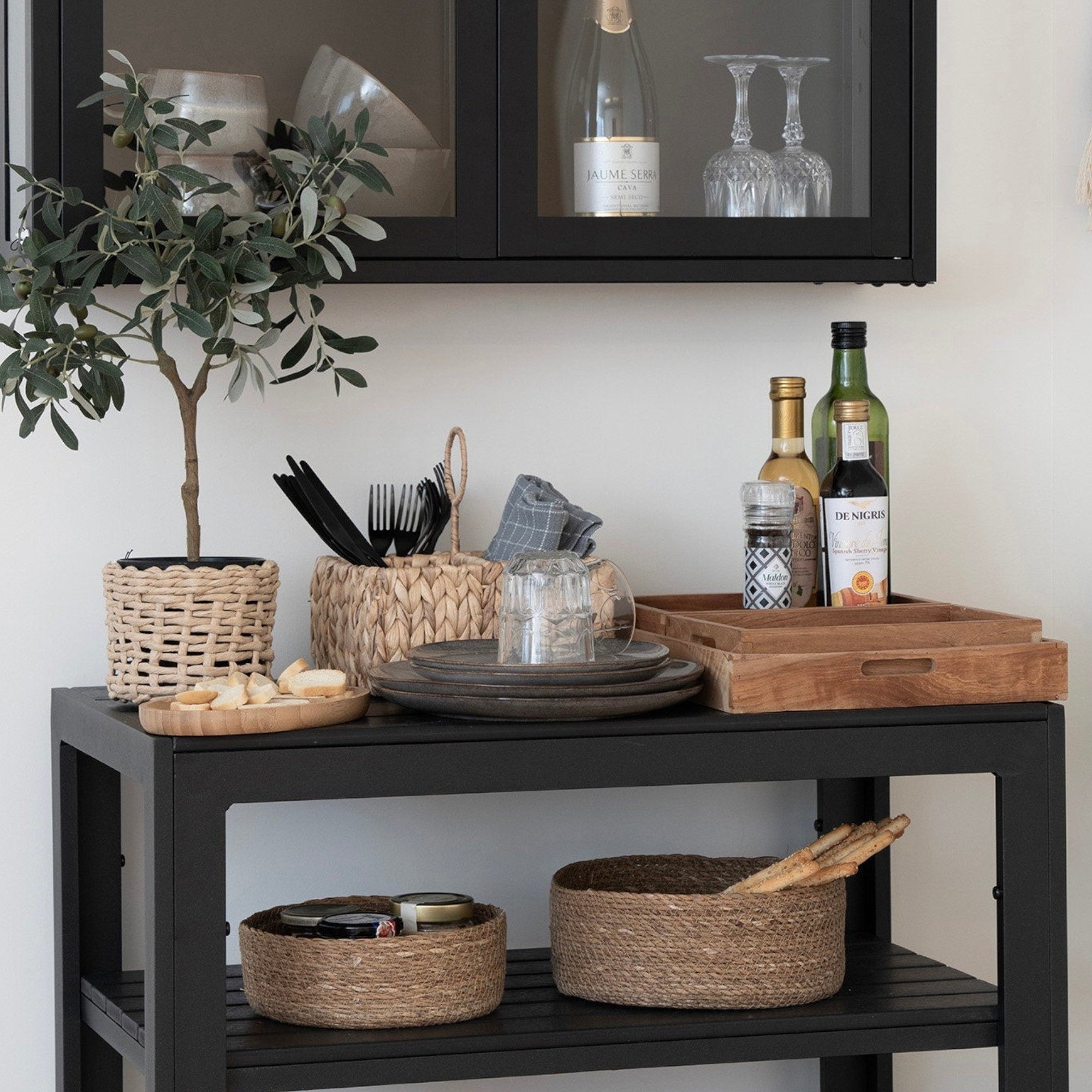 Kayu Living Faro set of 3 natural teak serving trays with warm grain and smooth finish.