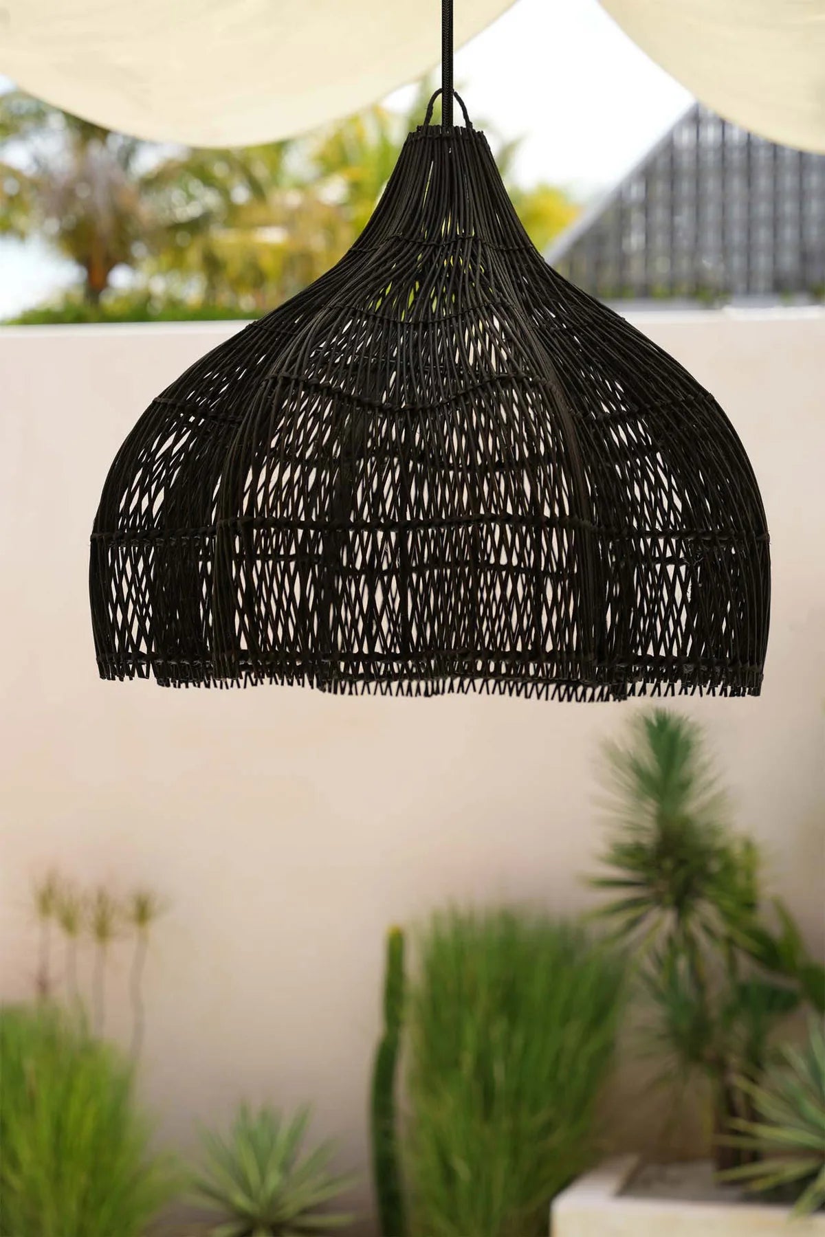 The "Whipped" Pendant Lamp - Black - M