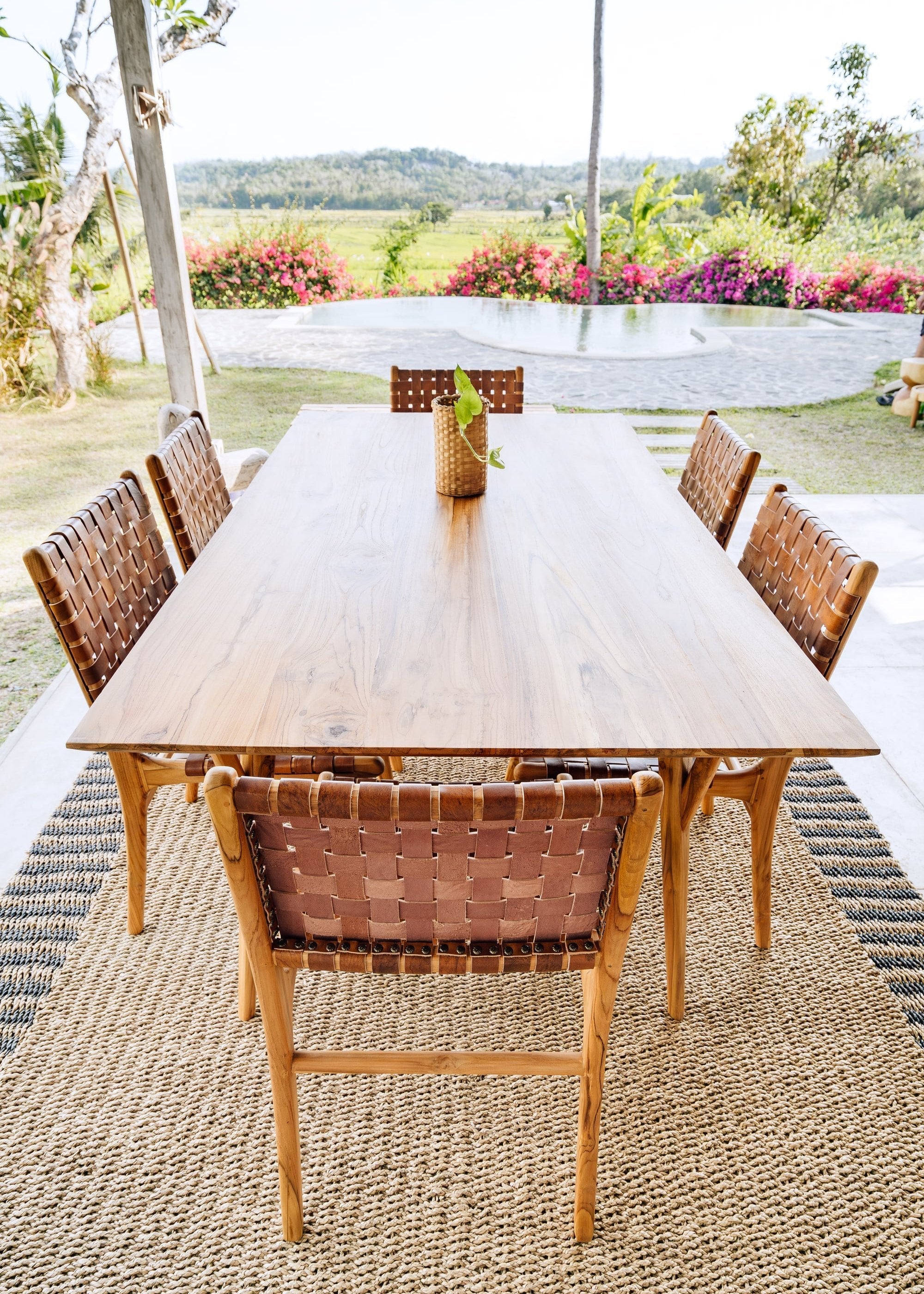 Chair in Solid Teak and Handwoven Leather