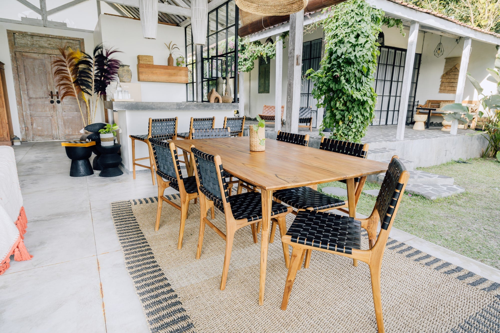 Chair in Solid Teak and Handwoven Leather