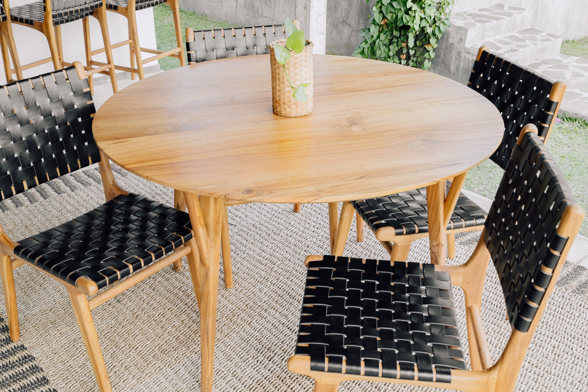 Dining Table 120 cm in Solid Teak