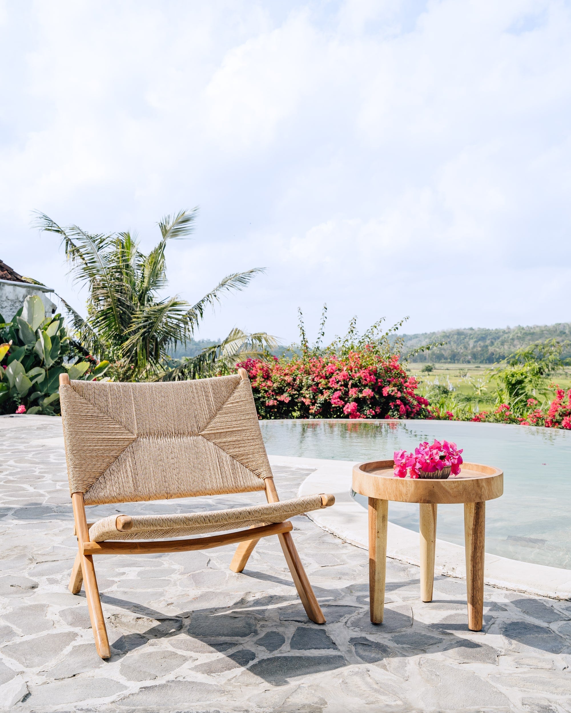 Foldable Lounge Chair in Solid Teak and Handwoven Rope