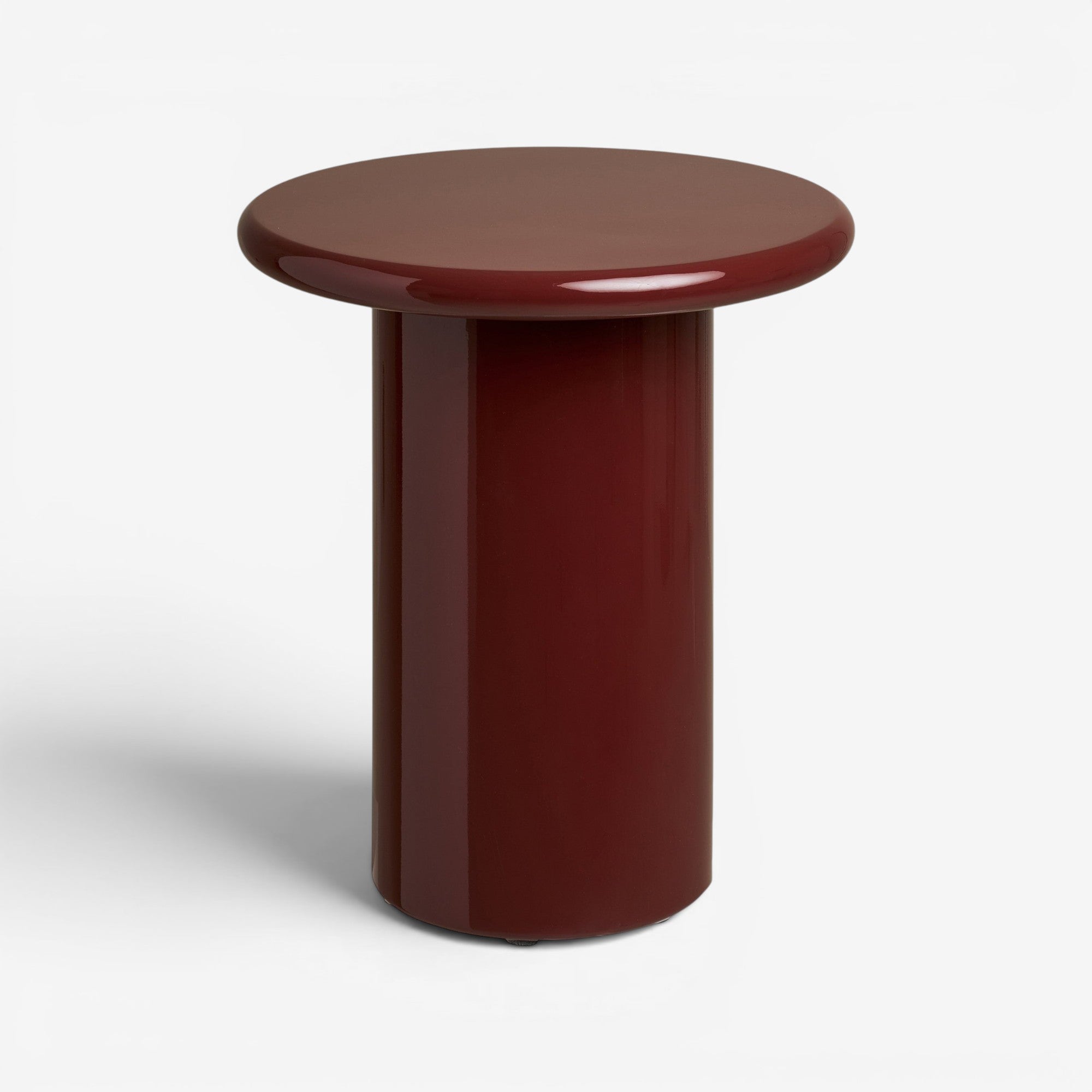 Kayu Living Otago burgundy MDF side table with a compact modern design, Ø45 × H50 cm.